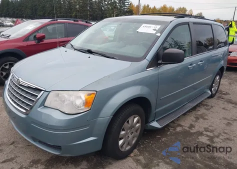 2009 Chrysler Town & Country Lx z USA, uszkodzony, nr VIN 2A8HR44E19R631129
